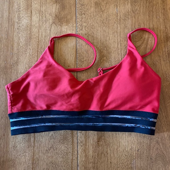 🛍️ 4/$25 Bikini top - Picture 1 of 3